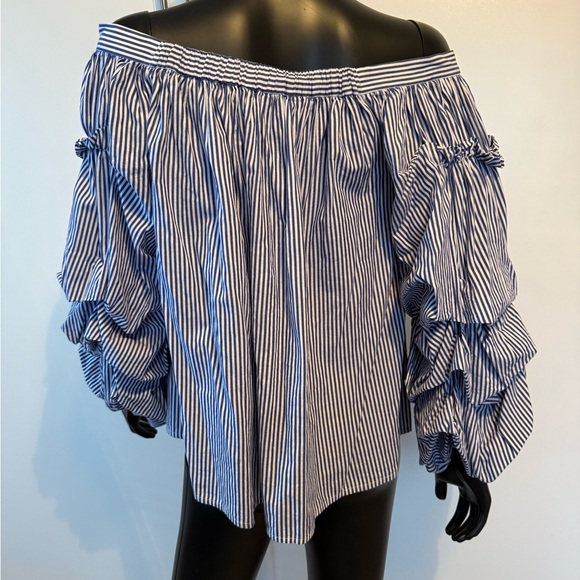 Gracia Off-Shoulder Striped Blouse in Blue and White - Picture 2 of 3